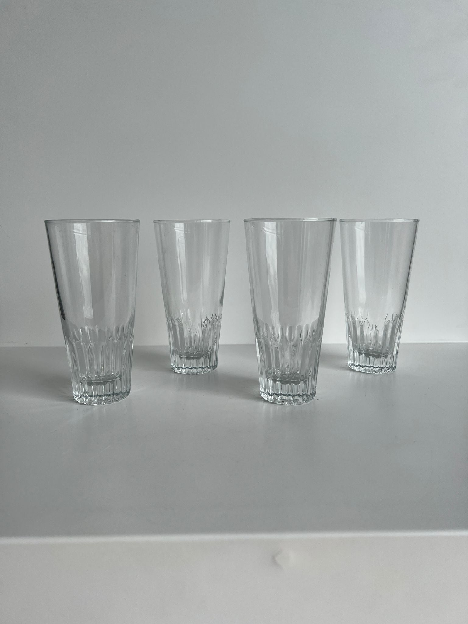 Ensemble de 4 mini verres à orangeade H : 12,5cm